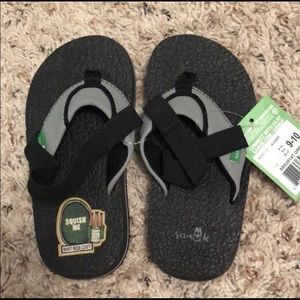 Sanuk toddler:little boys flip flops